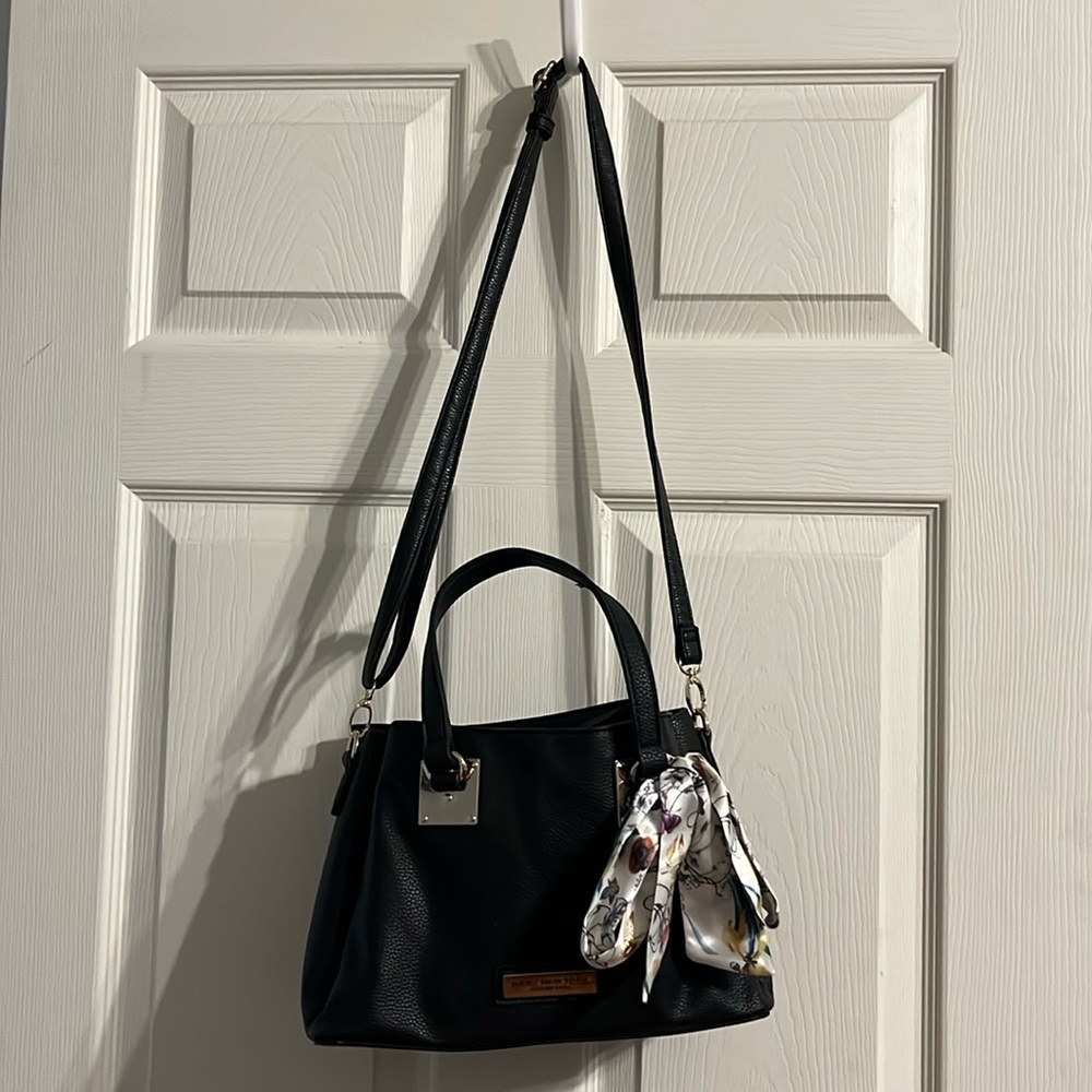 Black cross body black purse